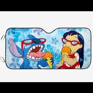 BNWT!🌺 Super Cute Disney Lilo and Stitch Sunshade for car/truck!